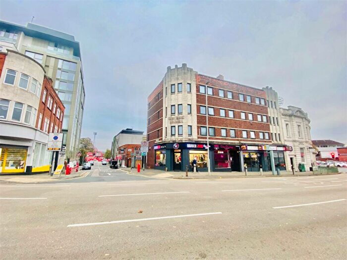 3 Bedroom Apartment To Rent In Trent Bridge Buildings, Nottingham, NG2