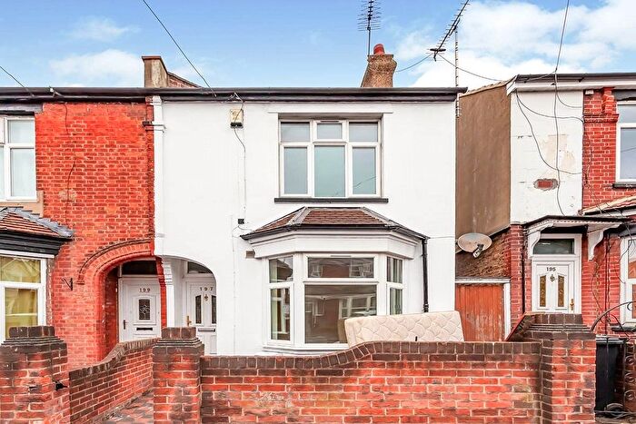 3 Bedroom Terraced House To Rent In Vicarage Road, Watford, Hertfordshire, WD18