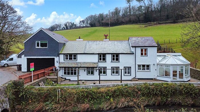 6 Bedroom Detached House For Sale In Menheniot, Liskeard, Cornwall, PL14