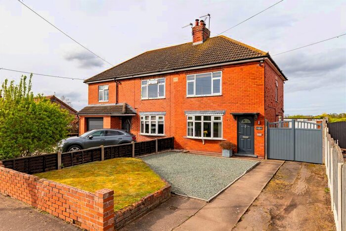 2 Bedroom Semi-Detached House For Sale In Butterwick Road, Messingham, DN17
