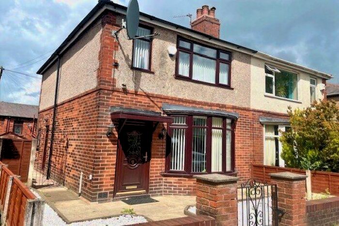 2 Bedroom Property To Rent In Smedley Avenue, Bolton, BL3