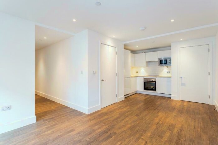 2 Bedroom Apartment To Rent In Finzels Reach Bristol, BS1