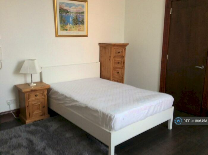 Studio To Rent In Paisley Road West, Glasgow, G51