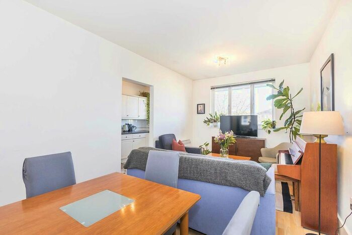 1 Bedroom Flat To Rent In Celandine Drive, Hackney E8