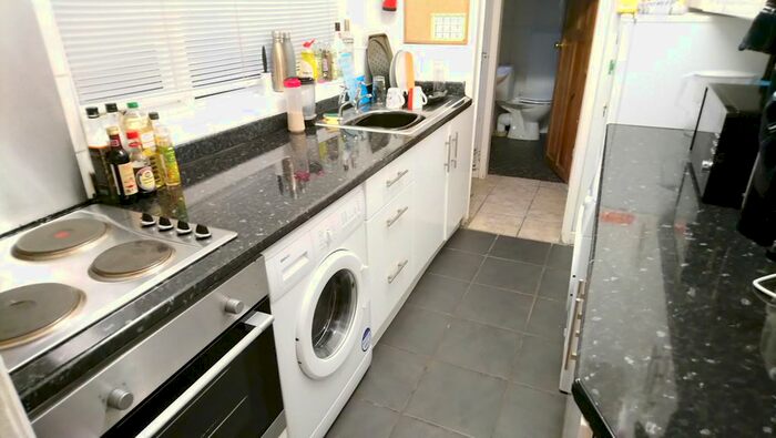 2 Bedroom Terraced House To Rent In Bristol Road, Coventry, West Midlands CV5