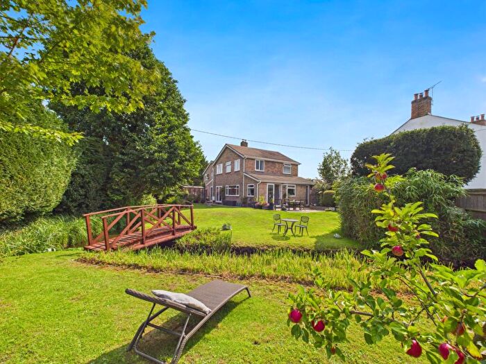 3 Bedroom Detached House For Sale In Brook End, Weston Turville, HP22