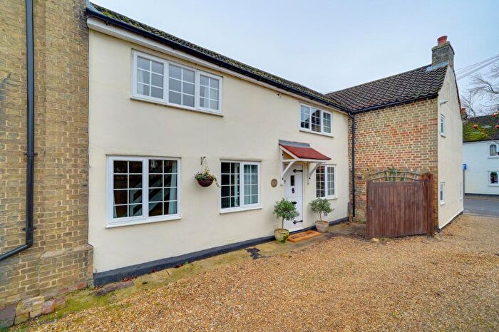 2 Bedroom Cottage To Rent In Colne Road, Earith, PE28