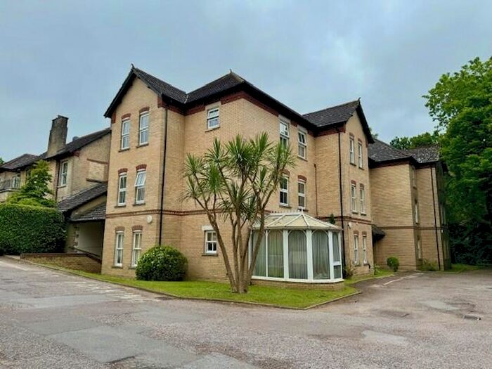 2 Bedroom Apartment To Rent In Midanbury Lane, Deepdene, SO18