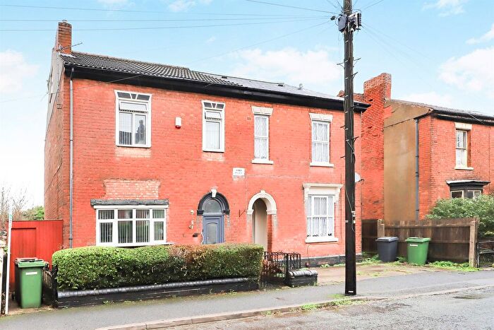 3 Bedroom Semi Detached House For Sale In Duke Street, Penn Fields, Wolverhampton, WV3