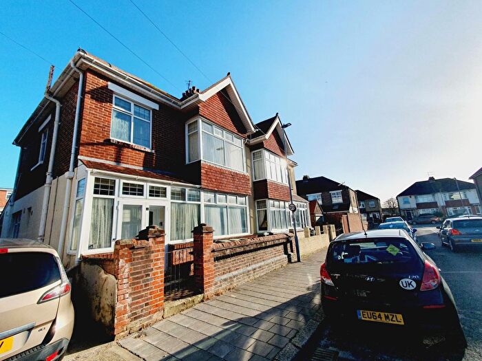 1 Bedroom Flat To Rent In Tff Portswood Road, Hilsea, Portsmouth, Hampshire, PO2
