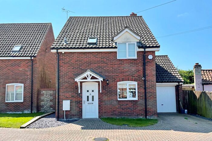 3 Bedroom Detached House For Sale In Beeches Road, West Row, Bury St. Edmunds, IP28
