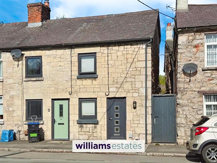 2 Bedroom House To Rent In Mwrog Street, Ruthin, LL15