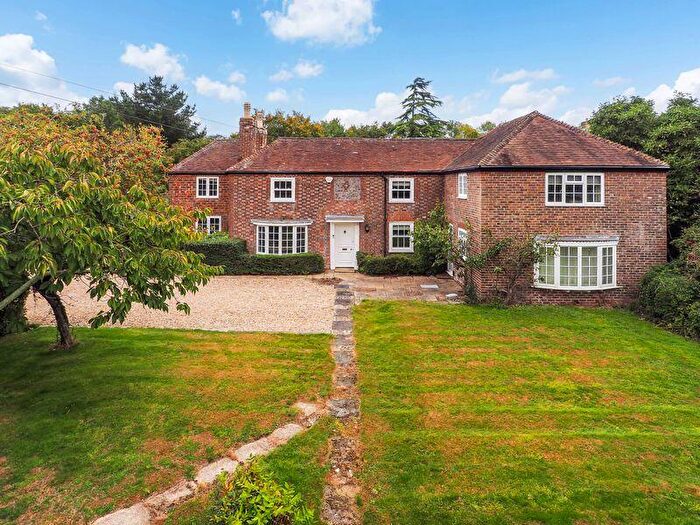 6 Bedroom Detached House For Sale In Clay Lane, Chichester, PO18