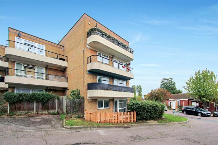 1 Bedroom Apartment To Rent In Ryedene Place, Basildon, Essex, SS16
