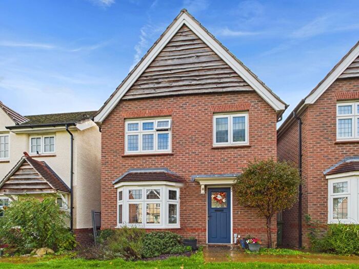3 Bedroom Detached House For Sale In Hurdman Road, Worcester, Worcestershire, WR2