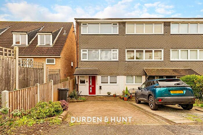 3 Bedroom End Terrace House For Sale In The Seymours, Loughton, IG10