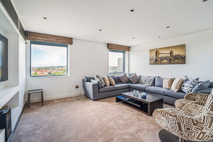 6 Bedroom Flat For Sale In Hermitage Street, London, W2