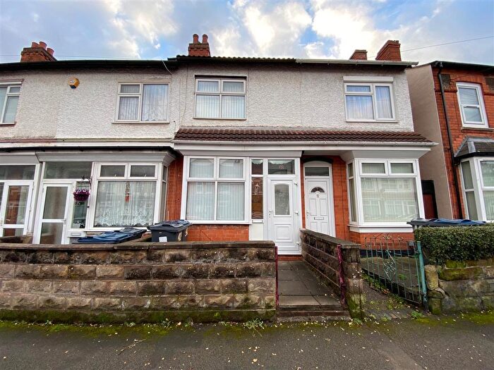 3 Bedroom Terraced House To Rent In Boscombe Road, Birmingham, B11