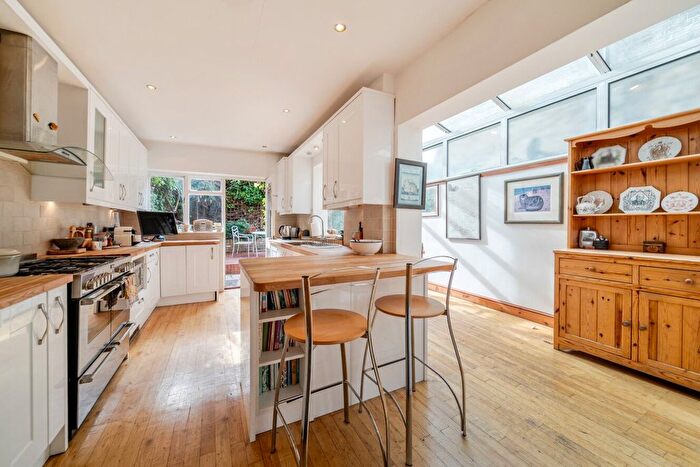 Detached House For Sale In Tournay Road, Fulham, London, SW6