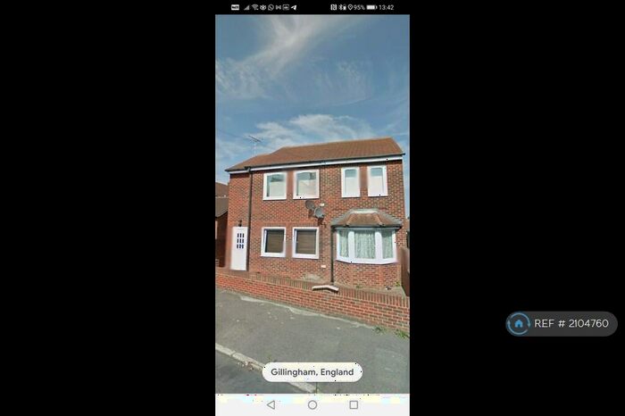 1 Bedroom Flat To Rent In Valley Road, Gillingham, ME7