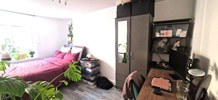 2 Bedroom Flat To Rent In Camden High Street, Camden, NW1