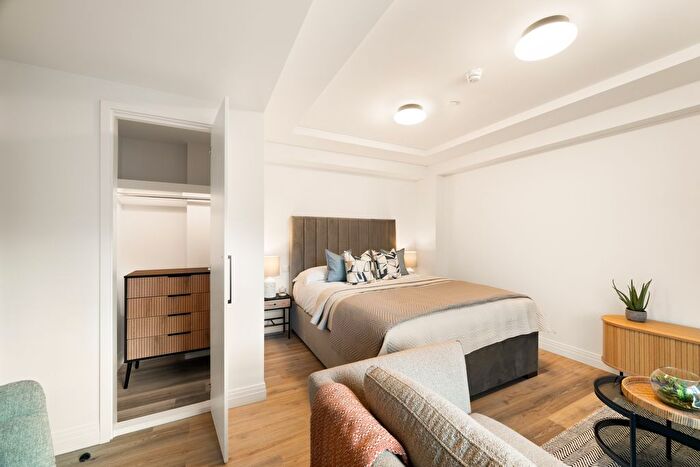 Studio To Rent In Rodney House, Dolphin Square, Chichester Street, London Lx, London, SW1V