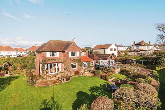 4 Bedroom Detached House For Sale In Lyme Road, Axminster, Devon, EX13