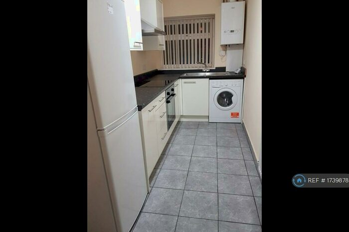 1 Bedroom Flat To Rent In Alexandra Road South, Manchester, M16