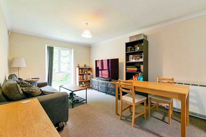 1 Bedroom Flat For Sale In Gresley Lodge, Old North Road, Royston, SG8