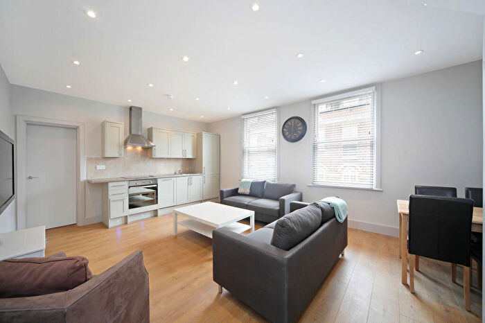 2 Bedroom Flat To Rent In Kelsey Park Road, Beckenham, BR3