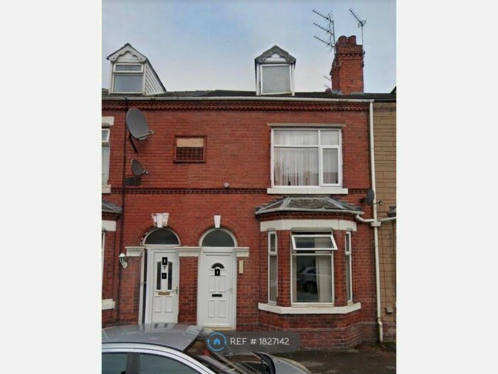 6 Bedroom Terraced House To Rent In Alexandra Road, Doncaster, DN4