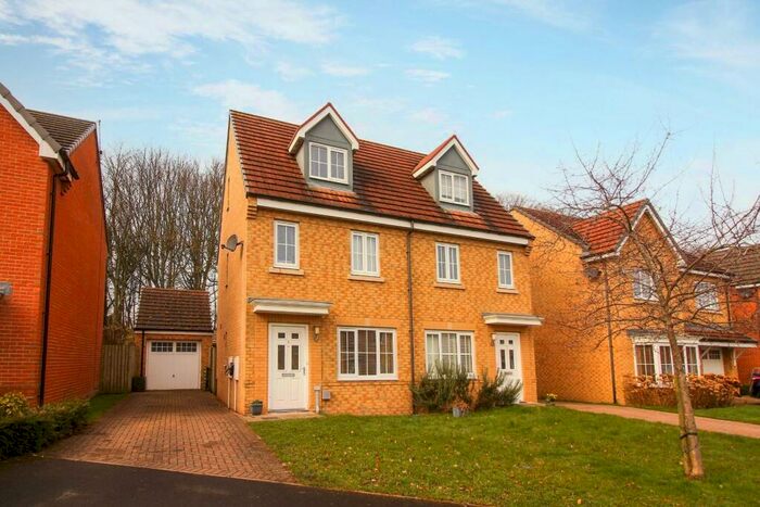 3 Bedroom Semi-Detached House For Sale In Jackson Close, Seaton Delaval, Whitley Bay, NE25