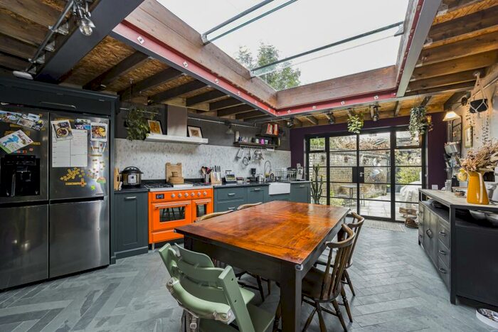 2 Bedroom Semi-Detached House To Rent In Alloa Road, Deptford, SE8