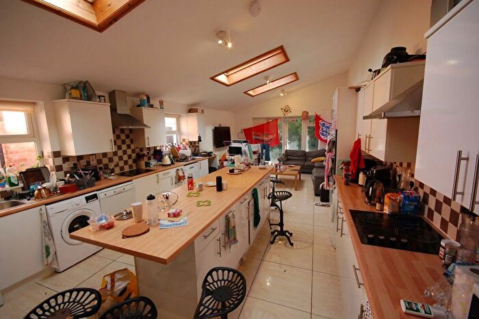 10 Bedroom Property To Rent In Tiverton Road, B29