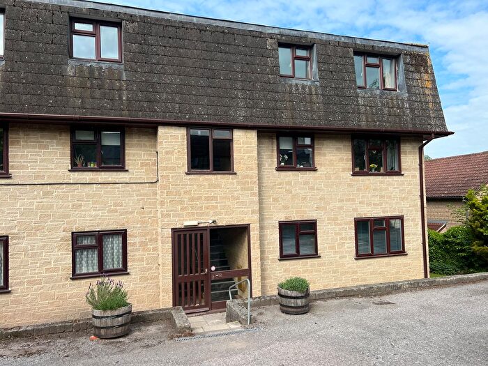 2 Bedroom Flat To Rent In Malthouse Close, Wincanton, BA9