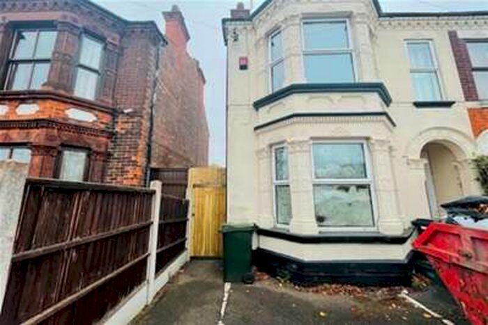 1 Bedroom Flat To Rent In Haywood Road, Nottingham, NG3