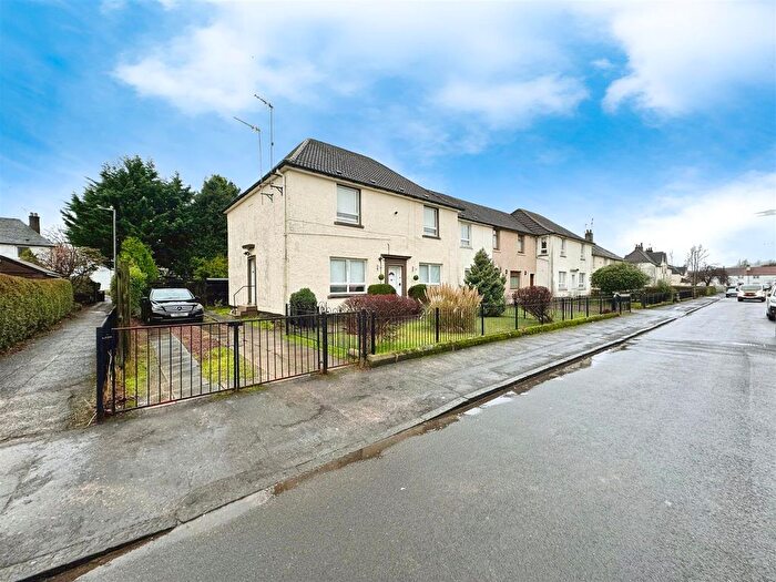 2 Bedroom Flat To Rent In Canberra Avenue, Clydebank, G81