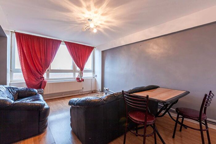 2 Bedroom Flat To Rent In Whiston Road, , Haggerston, London, E2