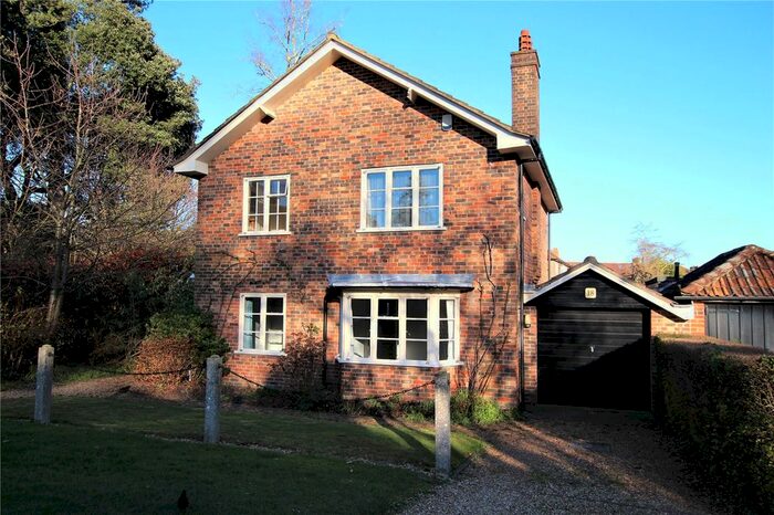 1 Bedroom Maisonette To Rent In Uplands Way, Southampton, Hampshire SO17