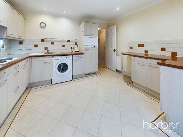 2 Bedroom Bungalow For Sale In Marchbank Gardens, Paisley, Renfrewshire, PA1