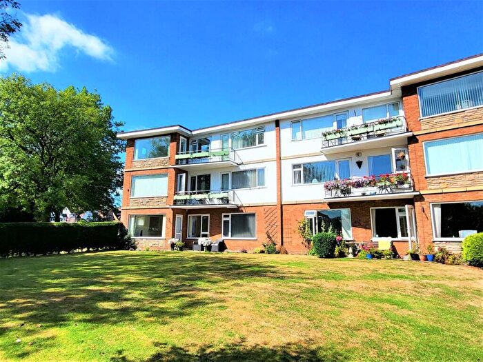 2 Bedroom Flat To Rent In Green Hill Court, Sutton Coldfield, B72