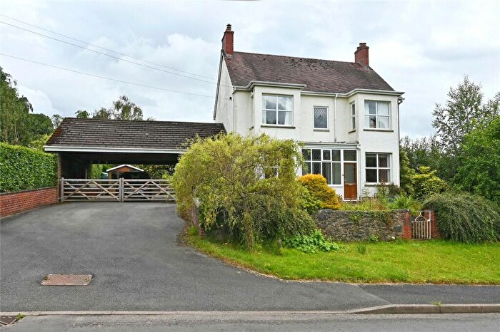 4 Bedroom Detached House For Sale In Cefnllys Lane, Llandrindod Wells, Powys, LD1