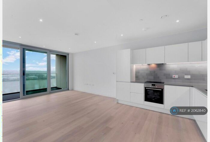 1 Bedroom Flat To Rent In Liner House, London, E16