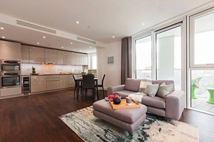 2 Bedroom Flat To Rent In , Nine Elms Point, Haydn Tower, SW8