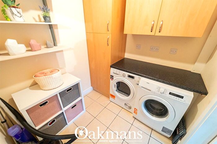3 Bedroom End Of Terrace House For Sale In Ellerslie Road, Birmingham, West Midlands, B13