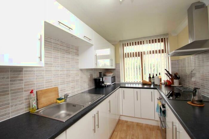 2 Bedroom Flat To Rent In Stanwick Court, Thorpe Road, Peterborough, PE3