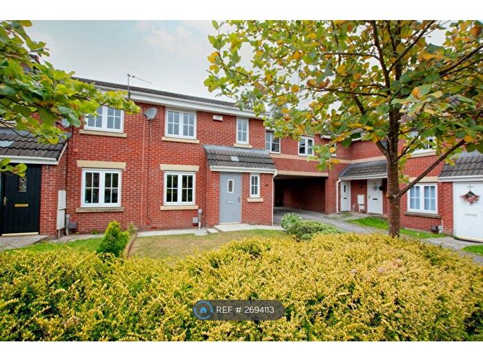 3 Bedroom Semi Detached House To Rent In Lawndale Drive, Worsley, Manchester, M28