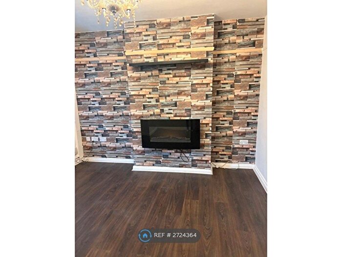 3 Bedroom Semi Detached House To Rent In Gloucester Road, Peterborough, PE2