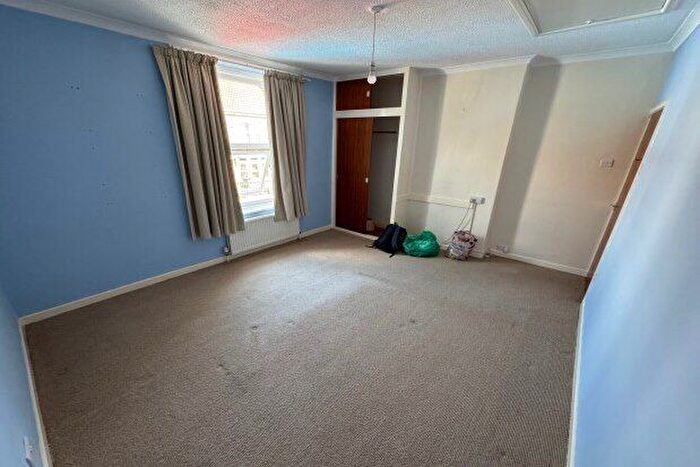 2 Bedroom Property To Rent In Hanham Road, Bristol, BS15