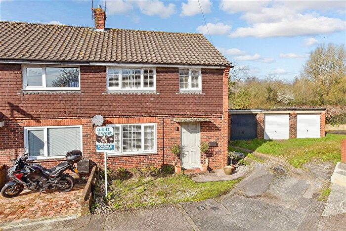 2 Bedroom Semi Detached House For Sale In Daltons Place, Arundel, West Sussex, BN18